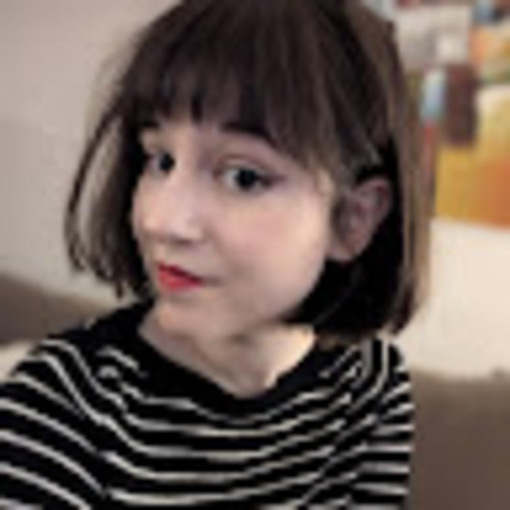 Meet your Posher, Eva